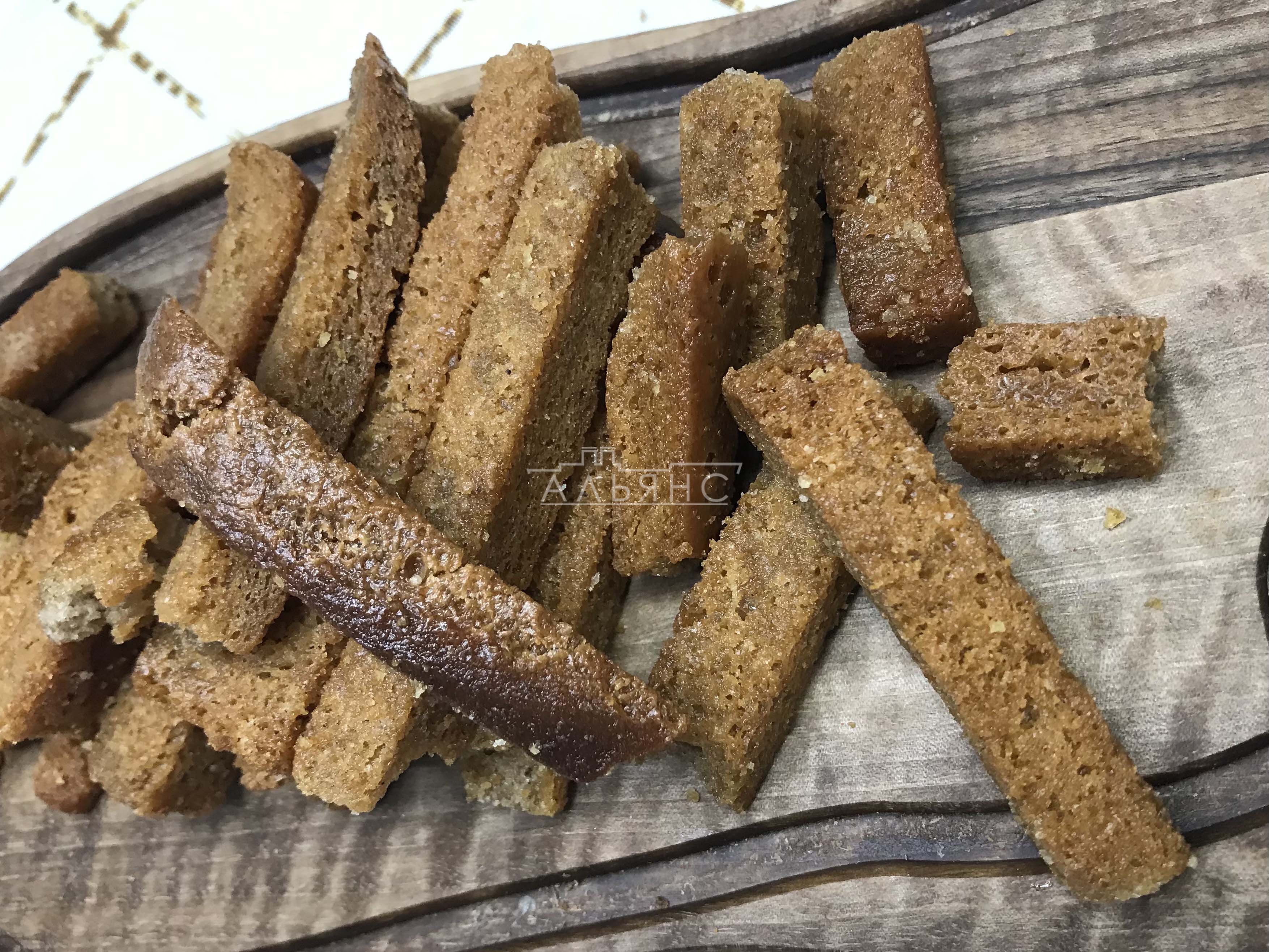 Деревенские гренки с чесноком в Ельце