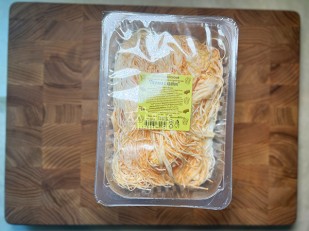 Лаваш со вкусом мексиканского соуса: Сыр Чечил паутинка (краб)  500 гр.